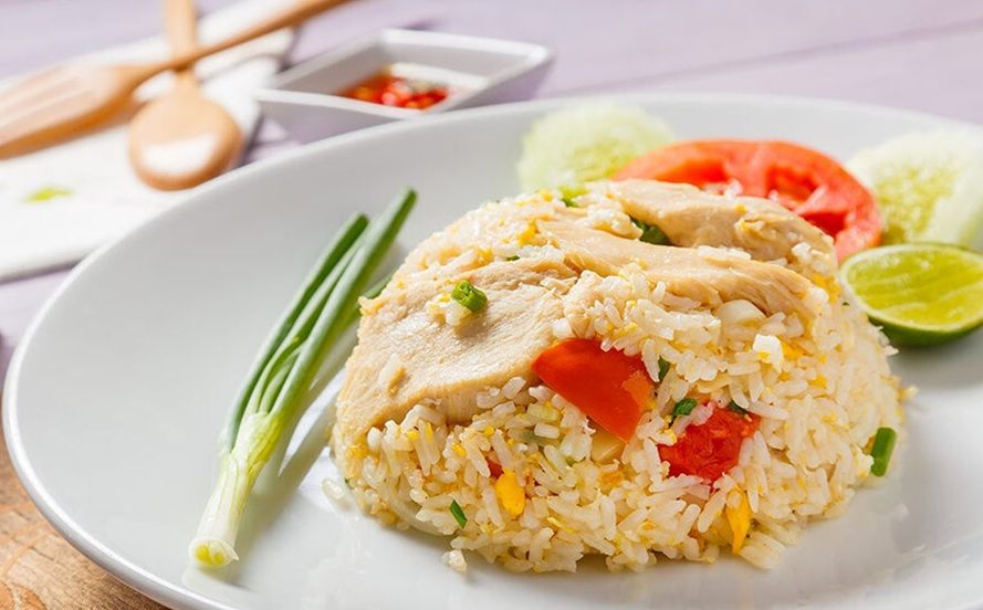 ข้าวผัดไก่